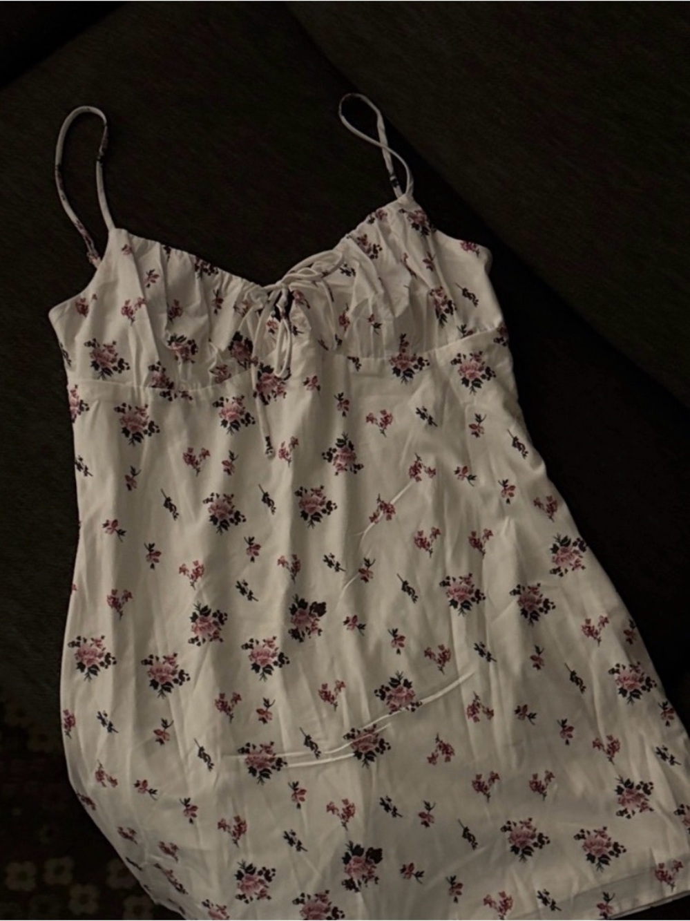 Princess Polly Classic Beautiful Summer Floral Dress with Spaghetti Straps NWT